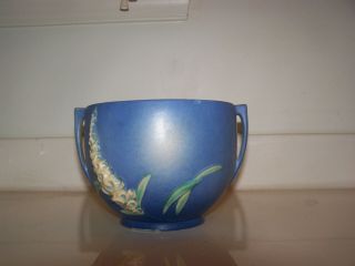 Vintage Roseville U.  S.  A.  Foxglove Blue Vase 659 - 5 Double Handles 2