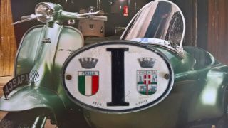 Lambretta Vespa Mod Scooter Classic Car Vintage Italian Italia Country Badge