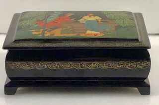 VINTAGE HAND PAINTED RUSSIAN LACQUERED BOX,  LADY AT WELL 2