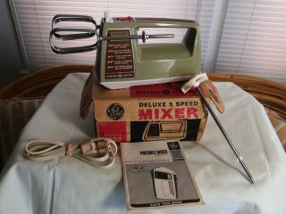 Vintage Ge General Electric Model M22 Deluxe 5 Speed Hand Mixer Avocado,  Box Mcm