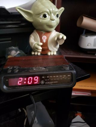 Vintage Ge Fm Am Alarm Clock Radio W/ Woodgrain Finish 7 - 4613a &