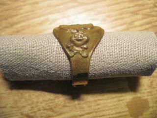 VINTAGE BUSTER BROWN AND TIGE TOY BRASS RING WITH MIDNIGHT AND FROGGY ON SIDE 2