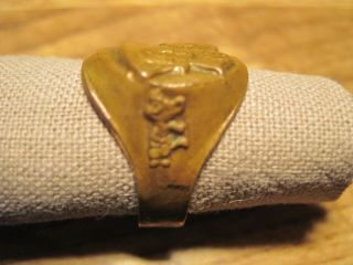 VINTAGE BUSTER BROWN AND TIGE TOY BRASS RING WITH MIDNIGHT AND FROGGY ON SIDE 3
