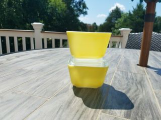 2 Vintage Pyrex 501 Refrigerator Dishes With One Lid Yellow 1.  5 Cup