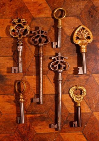 7 Ornate Antique Vintage French Rustic Chateau Buffet Wardrobe Cabinet Door Keys
