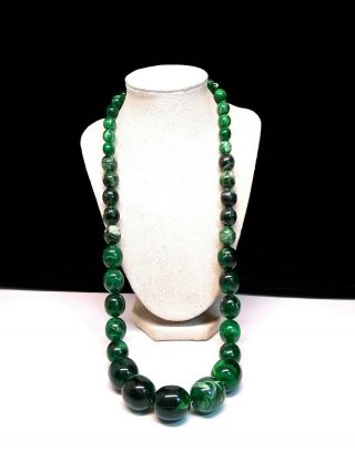 Vintage Plastic Lucite Green Swirled Graduated Beaded Necklace Strand 2