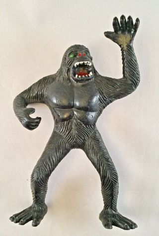 Vintage 1976 Imperial Toys 7” King Kong Rubber Action Figure