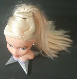 Bratz Head Gamez Chloe Doll MGA Vintage 2001 Rare long blonde hair 1 3
