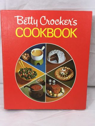 Vtg Betty Crocker’s Cookbook Red Pie Cover 1969 - 1974 5 Ring Binder
