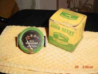 John Deere Vintage Oil Pressure Gauge W/box Ab - 1550 - R
