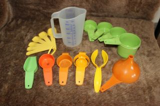 Vintage Tupperware Cooking measuring set Cups,  Spoons,  Funnel,  Scoop,  Egg scoop 2