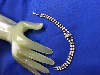 Vintage 7 " Silvertone Clear Round Rhinestone Accented Linked Bracelet - N