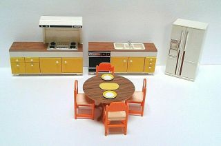 Vintage 1980 Tomy Smaller Homes Dollhouse Kitchen Dining Set