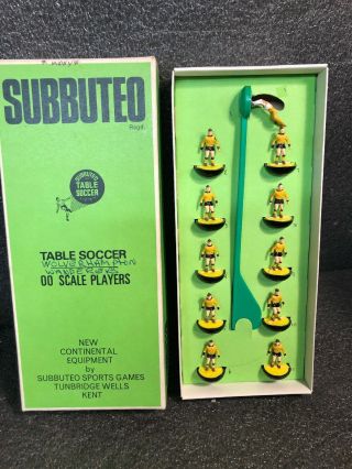 Vintage Subbuteo 00 Scale Players - Wolverhampton Wanderers