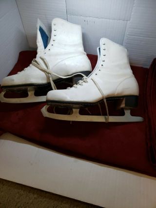 Collectible Vintage Ice Skates Women Sz 10 Canadian Zephyr Blades Christmas Deco