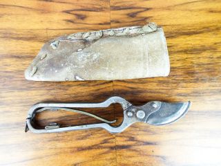 Vintage Hibbard Hand Held Garden Clippers Pruners Metal Tools Pruning Scissors