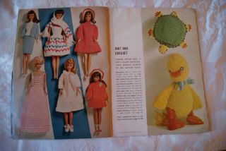 VTG 1960 ' s McCall ' s Summer Make It Ideas 2 1967 Time Warp Families Crafting 3