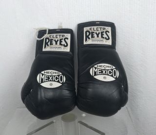 Vintage Cleto Reyes Boxing Gloves 10oz.  Made In Mexico Pre - owned 2