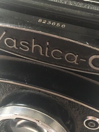 Vintage Yashica - C 6X6 Twin Lens Reflex TLR Camera with 80mm f/3.  5 Yashikor Lens 8