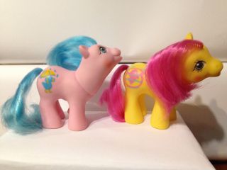 Vintage My Little Pony Baby Rainfeather & Flicker Drink N 