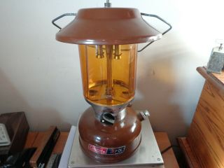 Vintage Coleman Double Mantle Lantern Model 275 Brown Rare Yellow Globe 3/77