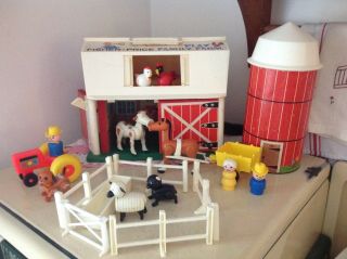 Vintage Fisher Price 1967 Barn Yard With Silo And Accessories