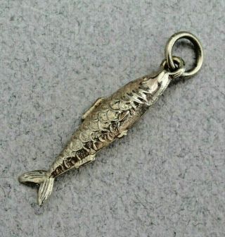 Good Vintage 9ct Gold Fish Charm / Pendant.  C1970