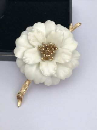Large Vintage Crown Trifari Signed White Flower Brooch Pin