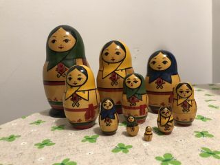 Vintage Matryoshka Russian Nesting Doll Babushka 10 Wooden Dolls