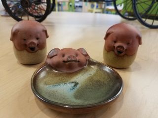 Vintage Mid Century Uctci Japan Stoneware Pig Salt & Pepper Shakers 3 Piece Set