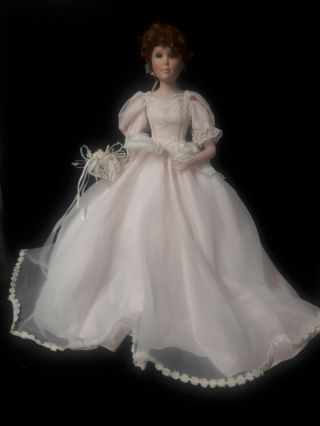 Gorgeous Vintage Porcelain Bride Doll 20 "