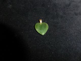 Vintage 14k Yellow Gold Green Jade Heart Pendant For Necklace