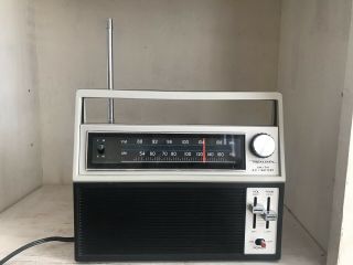 Vintage Transistor Realistic Radio Model 12 - 666 Ac/dc Tandy Radio Shack