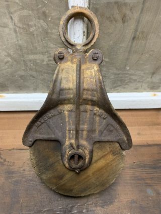 Vintage Myers Ok H - 299 Cast Iron Old Barn Hay Pulley Wooden Primitive Antique