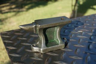Vintage Small Anvil Bench Tool Blacksmith Jeweler Machinist 1 Lb 4 Oz Cast Iron