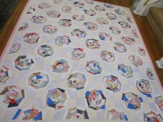 Vintage handmade quilt 80 X 68 Spider Web made in the 50 ' s. 4