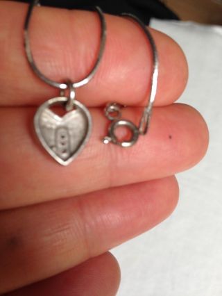 Vintage sterling silver 925 necklace/ choker/ chain with heart - padlock pendant 4