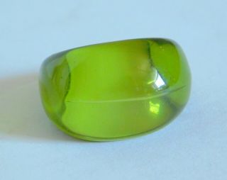 Sweet Vintage Retro See Through Green Lucite Plastic Dome Ring Size 8.  5