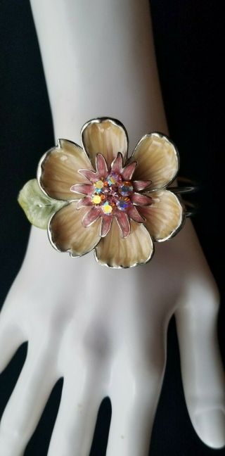 Lovely Enamel & Rhinestone Large Flower Hinged Bangle Bracelet Vintage ?