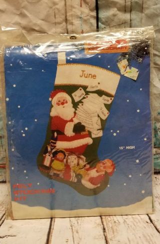 Vtg Titan Needlecraft Felt Christmas Stocking Kit Santa Santa 
