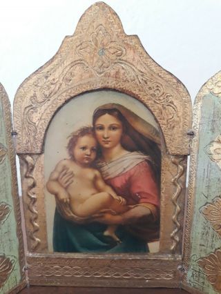 Vintage Gilt Shrine Madonna Child Virgin Mary Jesus Triptych Green
