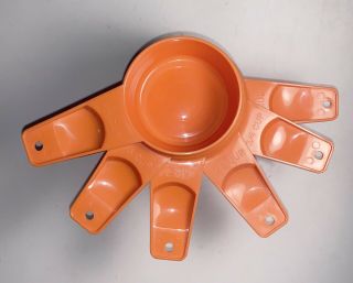 Vintage Tupperware 6 - Piece Nesting Measuring Cup Complete Set Orange