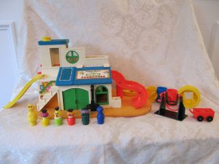 Vintage Fisher Price Little People 937 Sesame Street Clubhouse Accessories