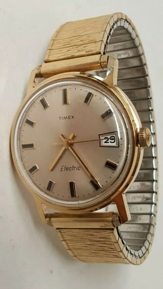 Vintage Mens Timex Electric Gold Tone Watch.  Runs.  Good Shape.