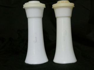 Vintage Tupperware Large Hourglass Salt And Pepper Shakers 6 " Retro Classic