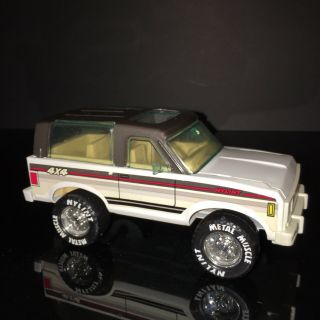 Vtg Nylint Metal Muscle Pressed Steel Ford Bronco 4x4 Toy Truck