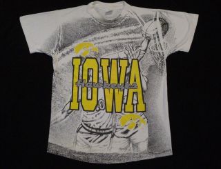 80s Iowa Hawkeyes Football T - Shirt Mens Vintage Rare All Over Print