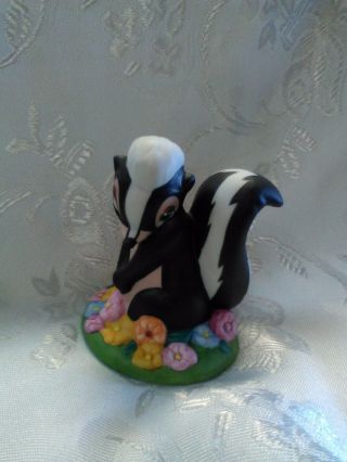 Vintage Walt Disney Flower The Skunk American Pottery Ceramic Figurine Bambi