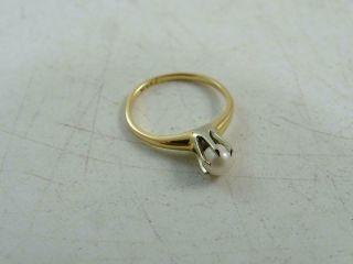 Vintage 14k Solid Yellow Gold Ladies Cocktail Ring Pearl 1.  9 Grams Size 5.  25 Old