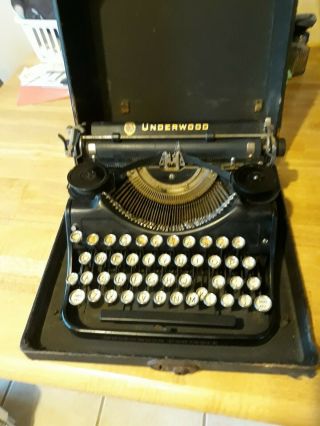 Vintage 1933 Underwood Standard Four Bank Keyboard Portable Typewriter W/ Case